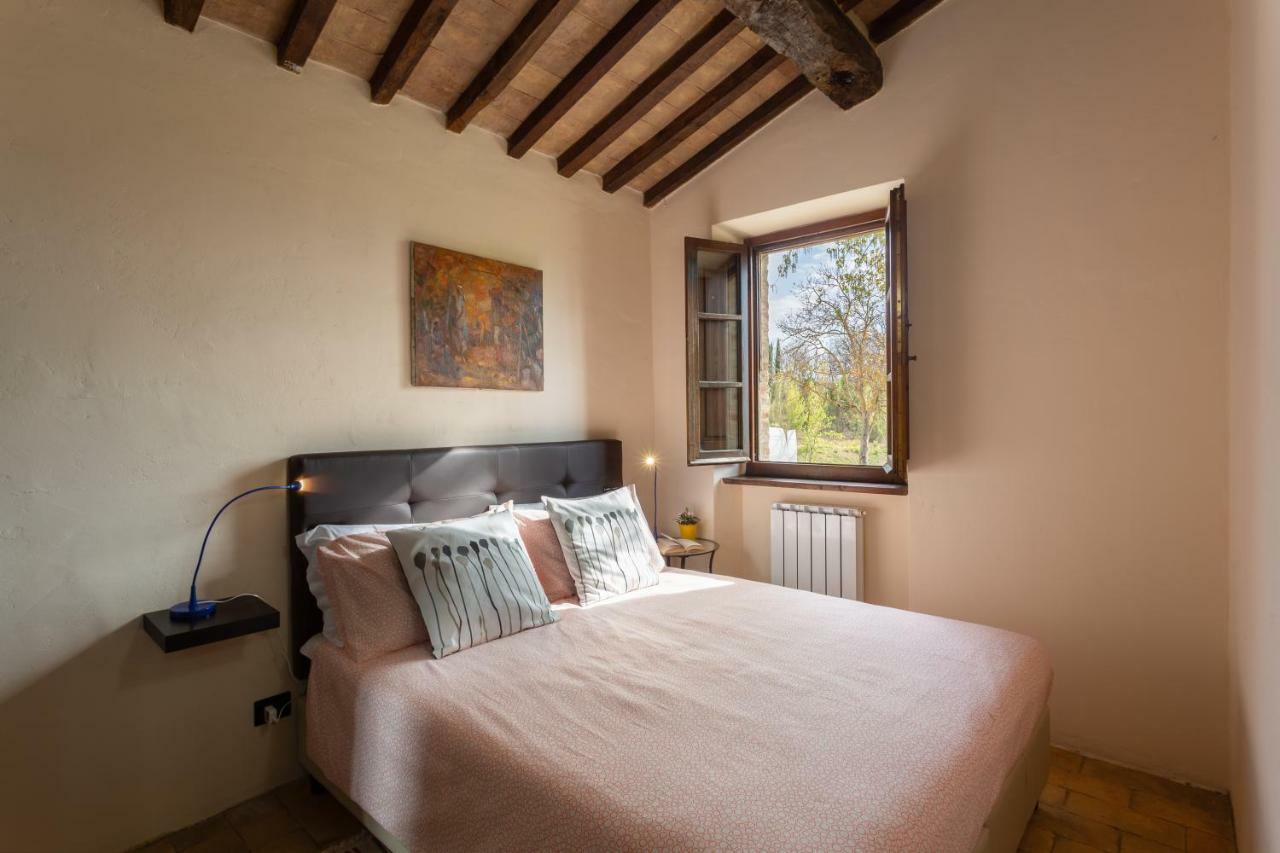 Gh Borgo Pulciano Agriturismo Montone  Exterior photo