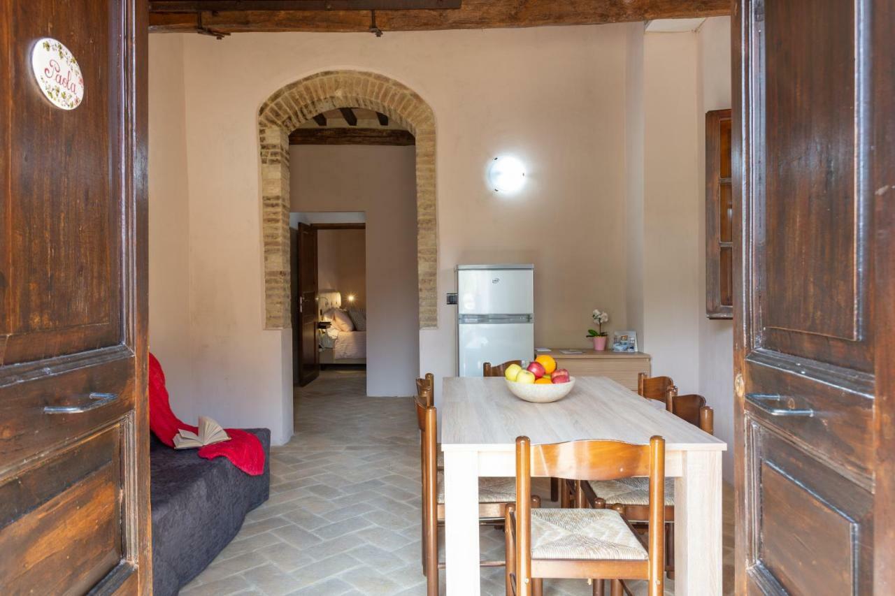 Gh Borgo Pulciano Agriturismo Montone  Exterior photo