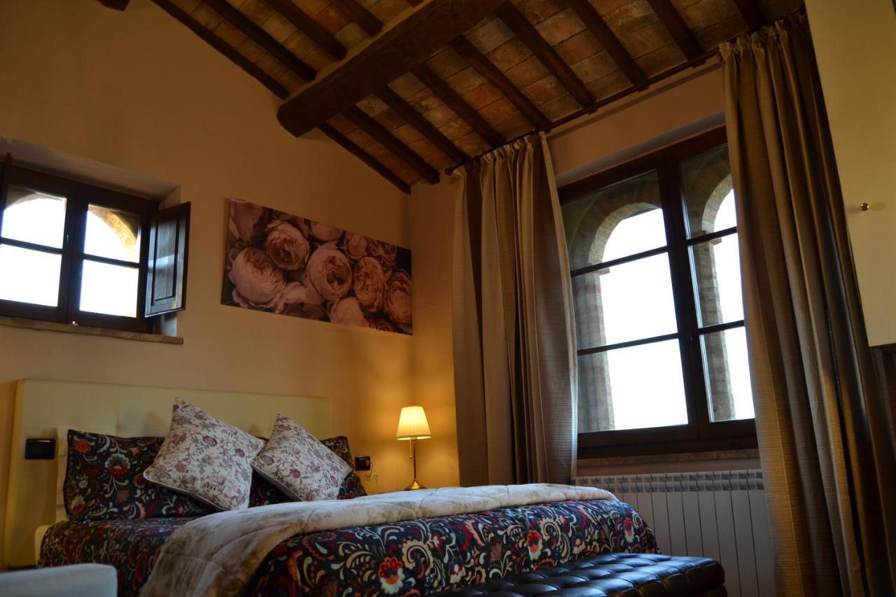 Gh Borgo Pulciano Agriturismo Montone  Exterior photo